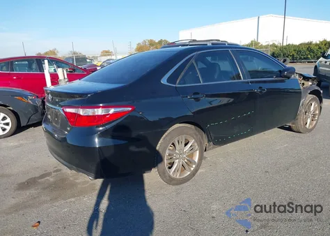 2017 Toyota Camry Se z USA, uszkodzony, nr VIN 4T1BF1FK4HU355937